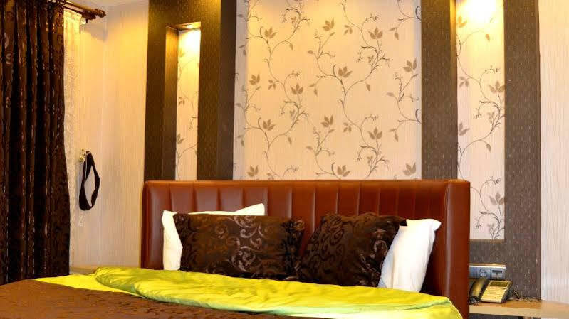 Grand Hotel Van Esterno foto